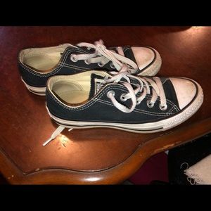 Black Converse women’s 5